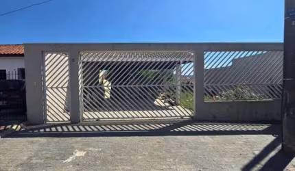 Casa para Venda em Valinhos, Jardim Alto da Colina, 2 dormitórios, 1 suíte, 2 banheiros, 2 vagas