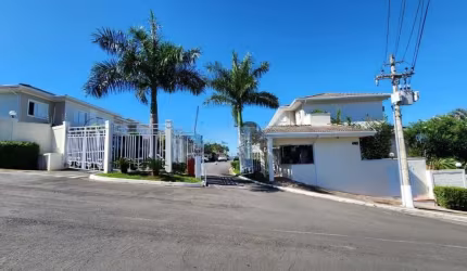 Casa em Condomínio para Locação em Valinhos, Vila Jair, 3 dormitórios, 1 suíte, 2 banheiros, 2 vagas