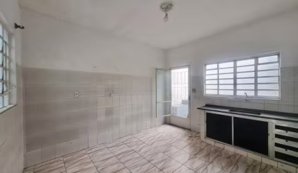 Casa para Locação em Valinhos, Vila Clayton, 3 dormitórios, 1 suíte, 2 banheiros, 4 vagas