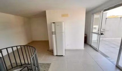 Cobertura de 4 quartos e 2 suítes.
