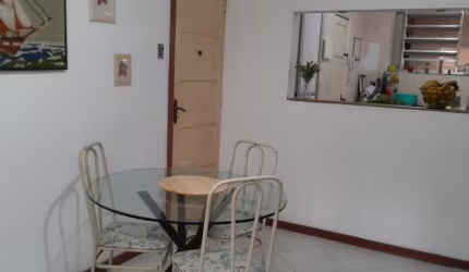 Apartamento de 3 quartos e 1 suíte.