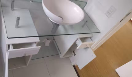 Apartamento 2 quartos e 1 garagem.