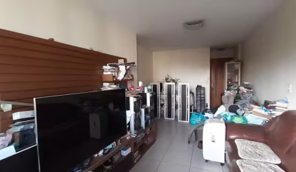 Apartamento com varanda, sala, 3 dormitórios sendo 1 suíte