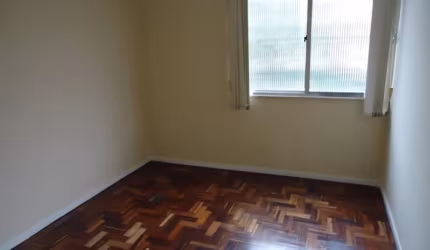 Apartamento de 3 quartos e 1 banheiro.