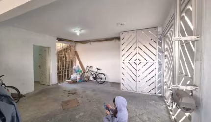 IMÓVEL IMPONENTE À VENDA, COM BOA DIVISÃO, EM EXCELENTE RUA!