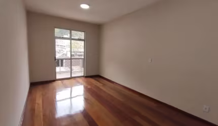 Apartamento para Venda em Juiz de Fora, Centro, 3 dormitórios, 1 suíte, 3 banheiros, 1 vaga