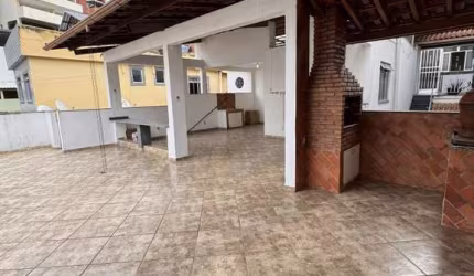 Casa para Venda em Juiz de Fora, São Mateus, 4 dormitórios, 1 suíte, 4 banheiros, 2 vagas