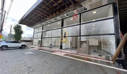 Sala Comercial Frente Avenida Perequê Porto Belo