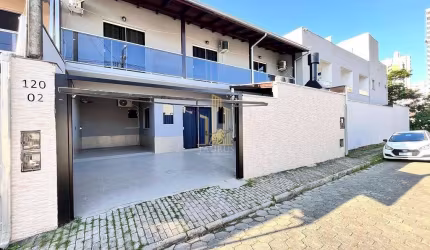 Linda Casa com 3 Dorms em Itapema