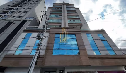Apartamento 2 Dormitórios 2 Vagas na Meia Praia