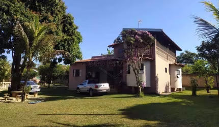 Chácara / sítio com 3 quartos à venda na Chácara Flora Araraquara, Araraquara , 237 m2 por R$ 800.000
