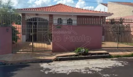 Casa com 2 quartos à venda na Vila Independência, Araraquara , 162 m2 por R$ 400.000