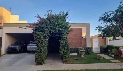 Casa em condomínio fechado com 3 quartos à venda no Parque Residencial Damha, Araraquara , 222 m2 por R$ 1.800.000