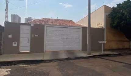Casa com 3 quartos à venda no Jardim Morumbi, Araraquara , 258 m2 por R$ 650.000