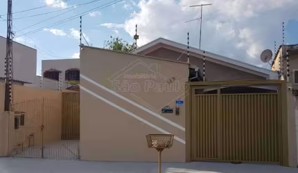 Casa com 3 quartos à venda no Jardim América (Vila Xavier), Araraquara , 143 m2 por R$ 350.000