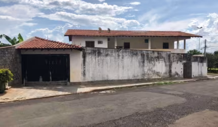 Casa com 3 quartos à venda na Vila Independência, Araraquara , 349 m2 por R$ 550.000