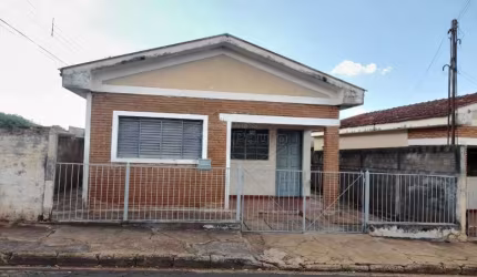Casa com 2 quartos para alugar no Centro, Rincão  por R$ 500