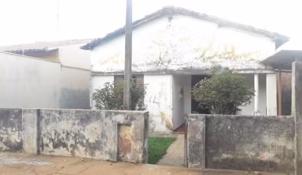 Casa com 2 quartos à venda no Centro, Santa Lúcia , 74 m2 por R$ 150.000