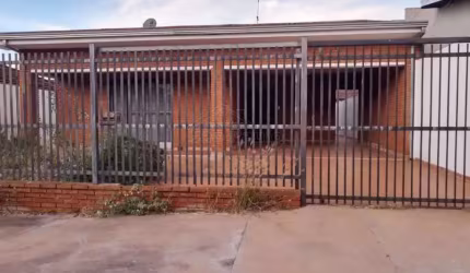 Casa com 3 quartos à venda na Vila Harmonia, Araraquara , 174 m2 por R$ 650.000