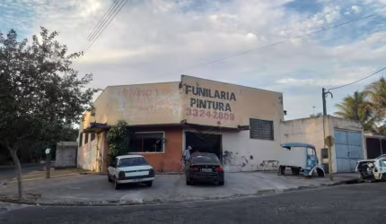 Barracão / Galpão / Depósito à venda no Jardim Roberto Selmi Dei, Araraquara , 261 m2 por R$ 290.000