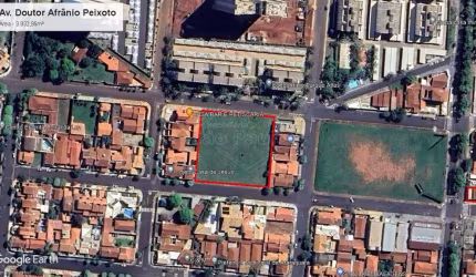 Terreno à venda no Jardim Adalgisa, Araraquara  por R$ 2.400.000