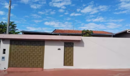 Casa com 2 quartos à venda no Parque Laranjeiras, Araraquara , 56 m2 por R$ 250.000