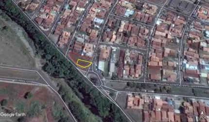 Terreno à venda na Vila Melhado, Araraquara  por R$ 200.000