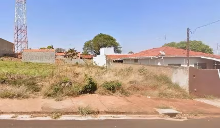 Terreno à venda no Jardim Universal, Araraquara  por R$ 150.000