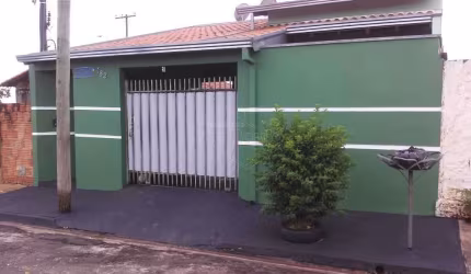 Casa com 2 quartos à venda no Conjunto Habitacional Victório de Santi, Araraquara , 139 m2 por R$ 190.000