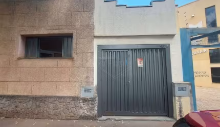 Casa com 1 quarto para alugar no Centro, Araraquara , 93 m2 por R$ 800