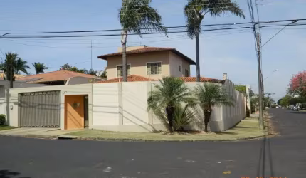 Casa com 3 quartos à venda na Vila Harmonia, Araraquara , 321 m2 por R$ 1.100.000
