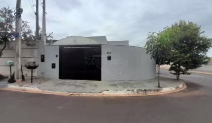 Casa com 3 quartos para alugar no Jardim Residencial Lupo II, Araraquara , 139 m2 por R$ 2.000