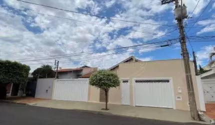 Casa com 4 quartos à venda no Jardim das Roseiras, Araraquara , 356 m2 por R$ 1.200.000