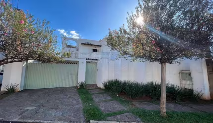 Casa com 3 quartos à venda na Vila José Bonifácio, Araraquara , 356 m2 por R$ 1.600.000