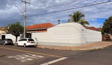 Casa com 3 quartos à venda na Vila Harmonia, Araraquara , 252 m2 por R$ 750.000