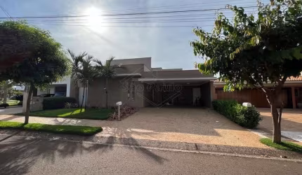 Casa com 03 suítes à venda no Parque Residencial Damha Araraquara