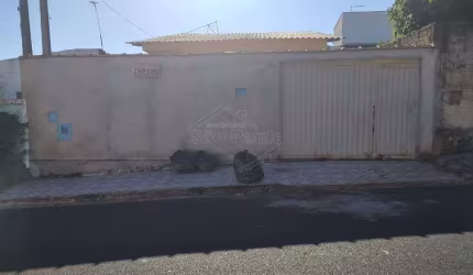 Casa com 3 quartos à venda no Jardim Adalberto Frederico de Oliveira Roxo I, Araraquara , 84 m2 por R$ 220.000