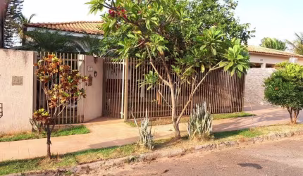 Casa com 3 quartos à venda na Vila Sedenho, Araraquara , 217 m2 por R$ 600.000