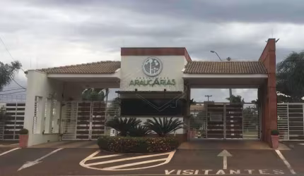 Terreno em condomínio fechado à venda no Portal das Araucárias, Araraquara  por R$ 395.000