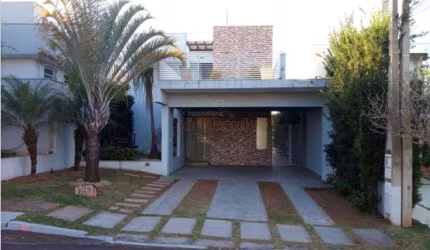 Casa em condomínio fechado com 3 quartos à venda no Jardim Residencial Maggiore, Araraquara , 230 m2 por R$ 810.000