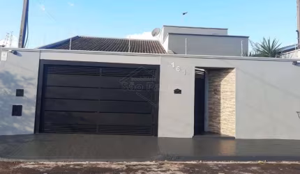 Casa com 3 quartos à venda no Jardim São Francisco, Araraquara , 200 m2 por R$ 500.000