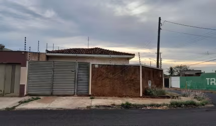 Casa com 3 quartos à venda no Jardim Regina, Araraquara , 112 m2 por R$ 230.000