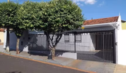 Casa com 3 quartos à venda no Jardim Morumbi, Araraquara , 126 m2 por R$ 450.000