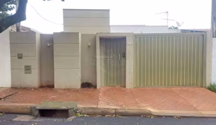 Casa com 3 quartos para alugar no Centro, Araraquara , 135 m2 por R$ 2.800