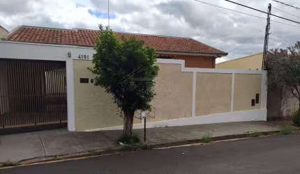 Casa com 4 quartos à venda na Vila Yamada, Araraquara , 223 m2 por R$ 450.000