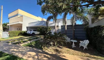 Casa em condomínio fechado com 3 quartos à venda no Residencial Village Damha, Araraquara , 182 m2 por R$ 1.250.000