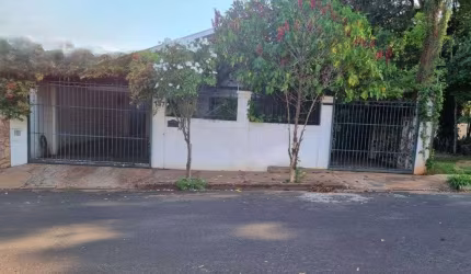 Casa com 3 quartos à venda no Jardim dos Ipês, Araraquara , 267 m2 por R$ 650.000