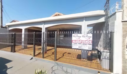 Casa com 3 quartos à venda no Centro, Américo Brasiliense , 225 m2 por R$ 420.000
