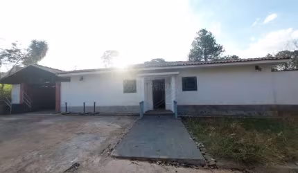 Casa com 2 quartos para alugar no Jardim São José, Américo Brasiliense  por R$ 2.500