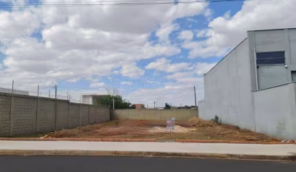 Terreno à venda no Condomínio Buona Vita, Araraquara  por R$ 270.000